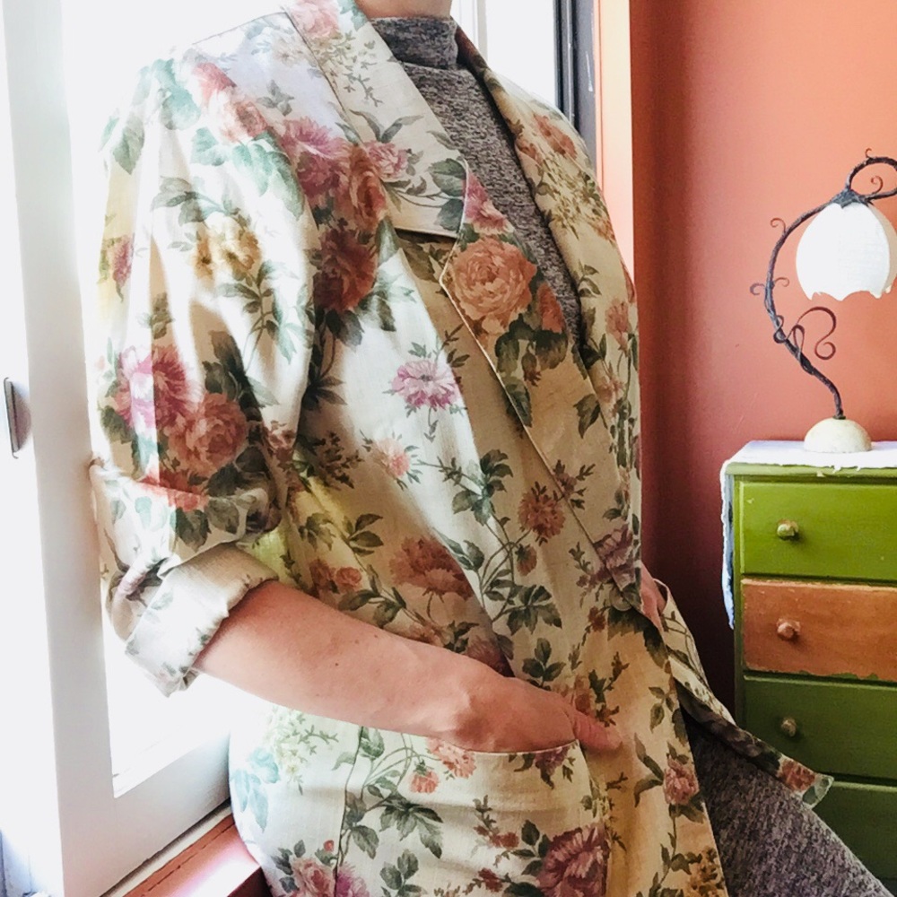 Vintage Floral Blazer